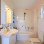 Grandvillle Escape With Breathtaking Views