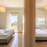 Grandvillle Escape With Breathtaking Views Holiday home Galatakion