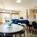 Grandvillle Escape With Breathtaking Views *