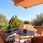 Grandvillle Escape With Breathtaking Views Holiday home
