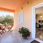 Grandvillle Escape With Breathtaking Views * Galatakion