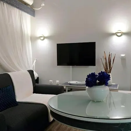 Grandvillle Escape With Breathtaking Views