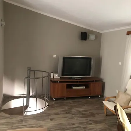 Grandvillle Escape With Breathtaking Views