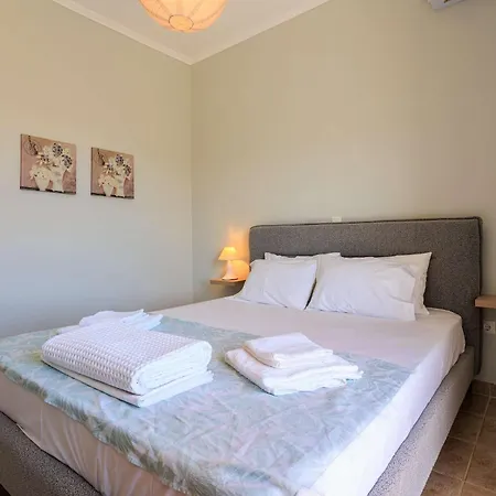 Holiday home Grandvillle Escape With Breathtaking Views Galatakion