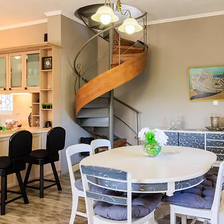 Grandvillle Escape With Breathtaking Views * Galatakion