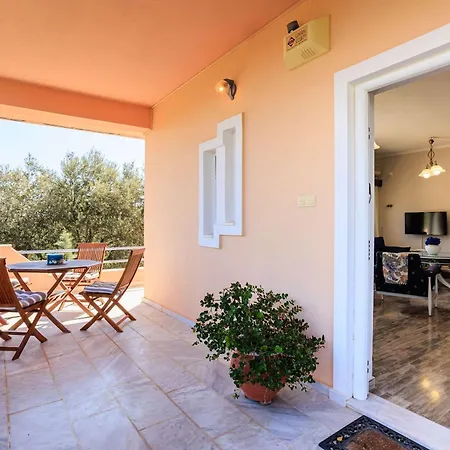 Grandvillle Escape With Breathtaking Views * Galatakion